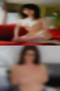 Nude woman naked woman Elk ind Grove IL.